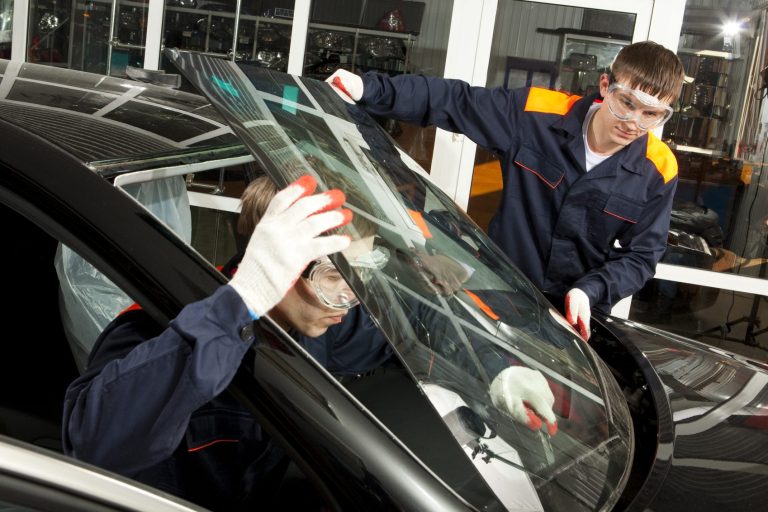 Windschutzscheiben Reparatur/Ersetzen